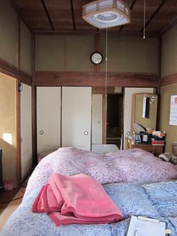 施工前の寝室です。